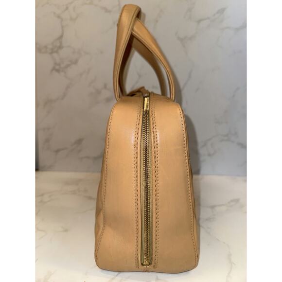 Chanel Vintage Gold Lambskin Leather Handbag - Good Condition - Picture 13 of 13